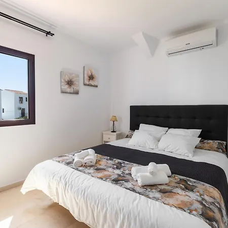 Capistrano Village, 2 Bedroom Apartman