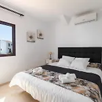 Capistrano Village, 2 Bedroom Apartamento