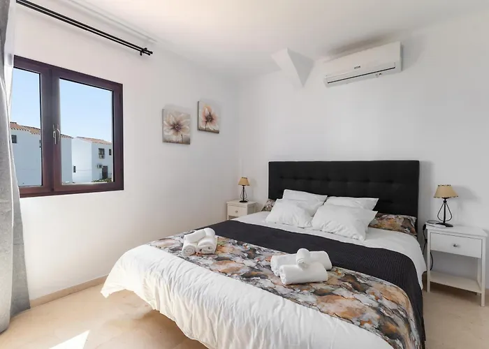 Capistrano Village, 2 Bedroom Lägenhet